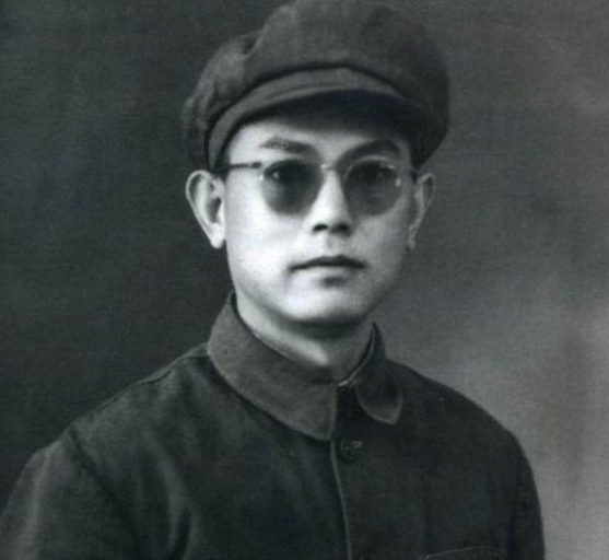 他是紅四方面軍的悍將,23歲成軍長,1955授銜時,為何僅授中將? 他是紅四方面軍的悍將,23歲成軍長,1955授銜時,為何僅授中將?