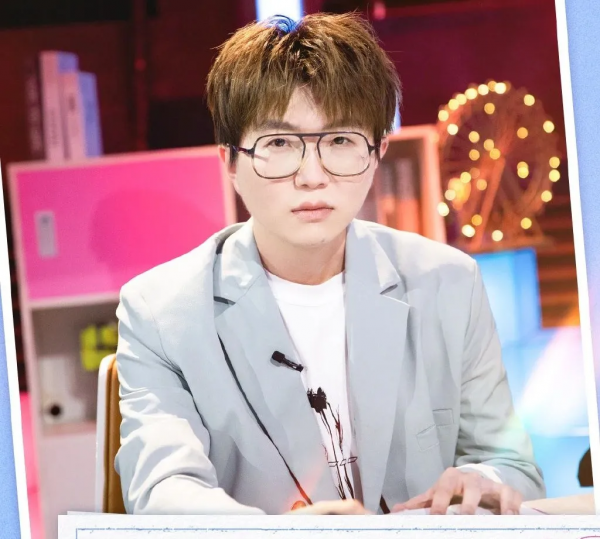 魏大勳拉黑楊冪？雷佳音搭上張小斐？毛不易得罪人？