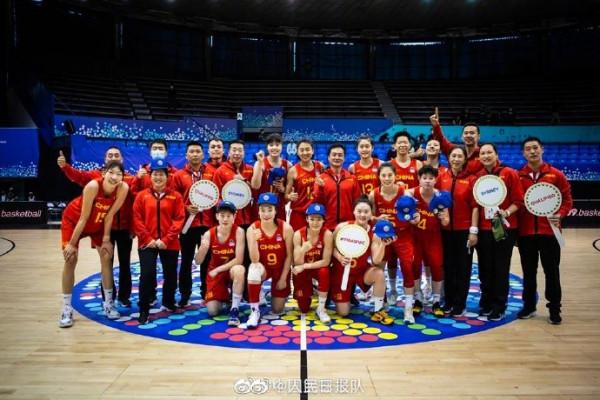 姑娘們太棒了！中國女籃晉級世界盃