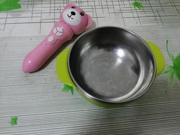 不鏽鋼兒童碗,1個耐摔的優點,遮掩了3個潛在的危害 不鏽鋼兒童碗,1個耐摔的優點,遮掩了3個潛在的危害