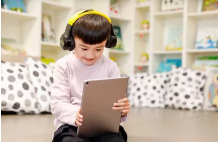 李玫瑾：孩子三歲之前，要有恩於他，三歲之後，要立威於他