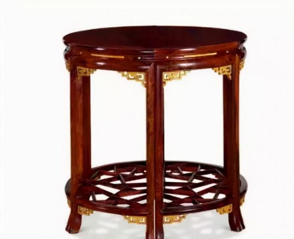 紅酸枝與大紅酸枝，一字之差差萬金