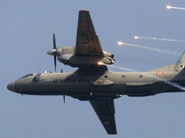 運輸機還能這樣飛?翻筋斗、大角度俯衝著陸,靈活程度堪比戰鬥機 運輸機還能這樣飛?翻筋斗、大角度俯衝著陸,靈活程度堪比戰鬥機