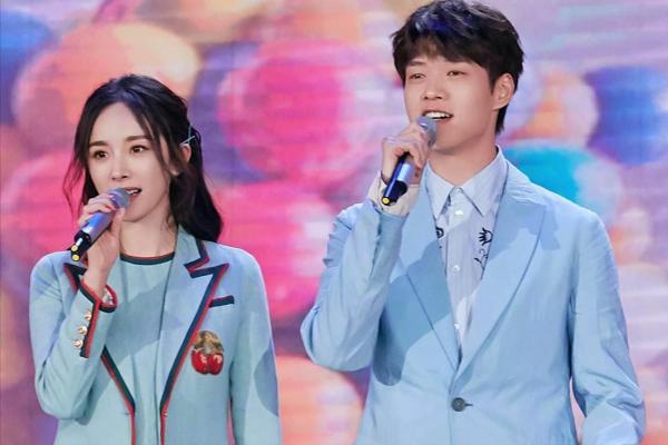 大灣區中秋晚會:前任、情敵同臺演出,這13人的反應被重點關注 大灣區中秋晚會:前任、情敵同臺演出,這13人的反應被重點關注