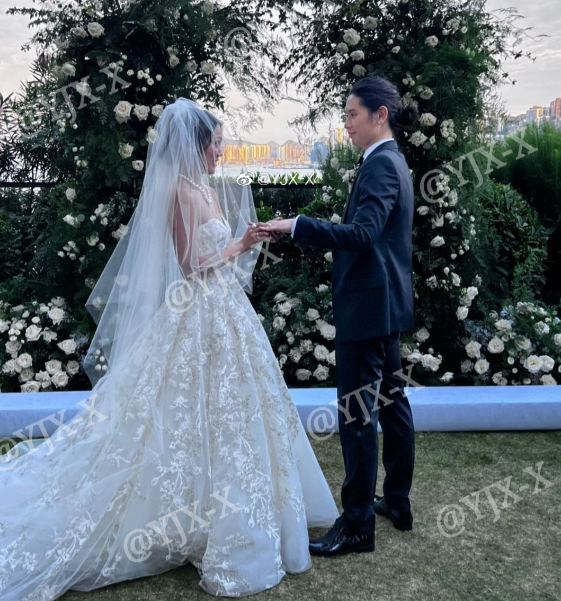 霍英東二房孫女出嫁眾星雲集,張學友陳百祥曾志偉現身飆歌 霍英東二房孫女出嫁眾星雲集,張學友陳百祥曾志偉現身飆歌