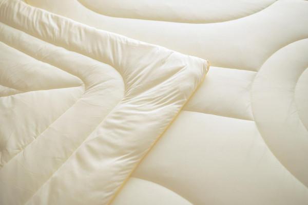 天涼了，冬被選得好，男朋友回家早