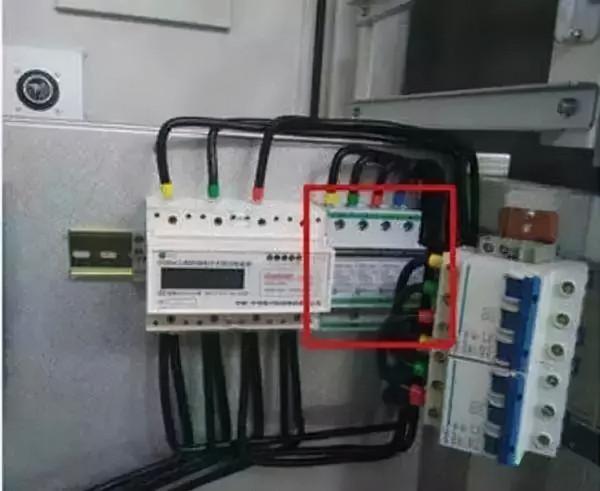 配電箱的內部結構詳細解析 配電箱的內部結構詳細解析