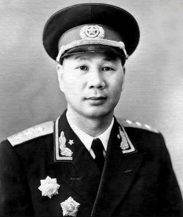 1955年，抗美援朝中6位功勳赫赫的兵團司令，都被授予何軍銜？