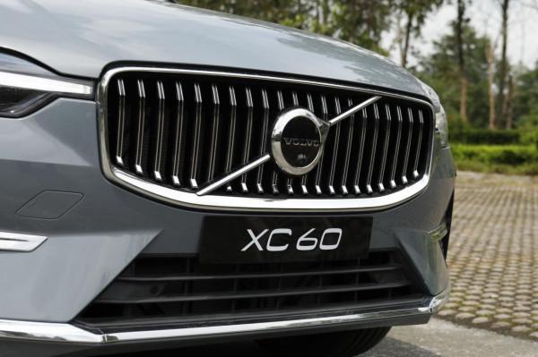 車機系統升級,提升駕駛感受 駕駛2022款沃爾沃XC60 B5四驅 車機系統升級,提升駕駛感受 駕駛2022款沃爾沃XC60 B5四驅