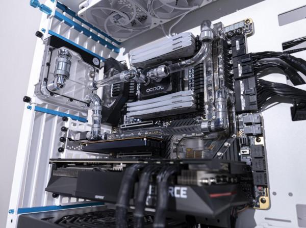 如今無人問津的旗艦平臺初玩-3175X裝機測試分享「上集」