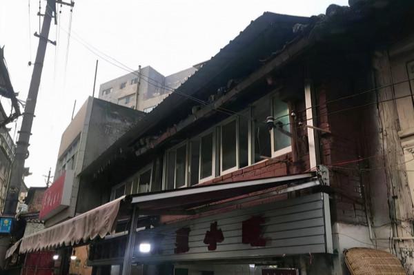 雲南巷子裡的凹糟館，有選單沒菜價，味道稱霸整條美食街