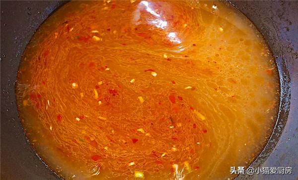 教你做水煮幹豆腐絲，味道麻辣爽口特別開胃下飯，冬天吃特別過癮