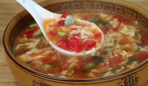 西紅柿蛋湯，很多人第一步就錯了，大廚教你，蛋花漂亮又美味