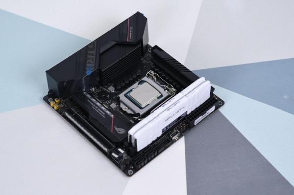 扮豬吃老虎！裝臺喬思伯A4水冷快樂盒