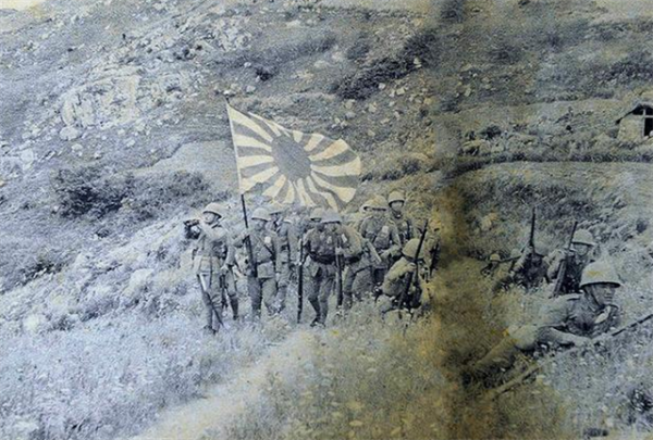 一泡尿，送走一名日本高階指揮官，中國老兵42年後才知自己立大功