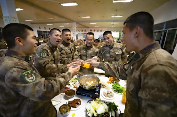 啟航2022!小鐵帶你解鎖不一樣的軍營假期! 啟航2022!小鐵帶你解鎖不一樣的軍營假期!