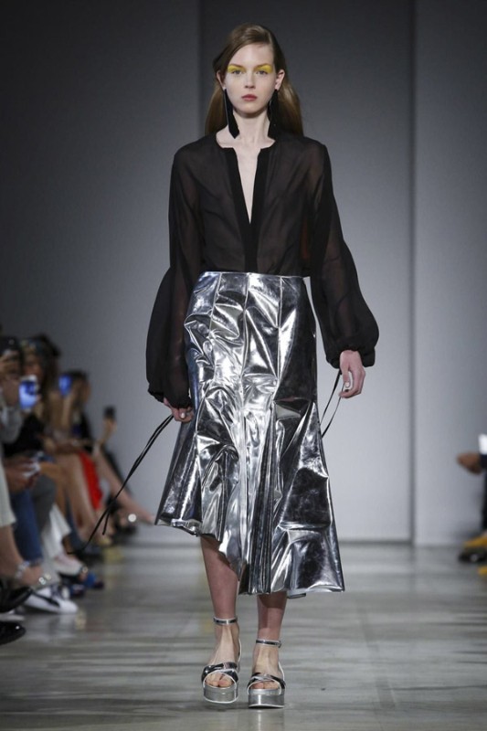 巨星傑克遜的子女都變白，這個歐洲王子偏娶黑人，小王子也是黑人