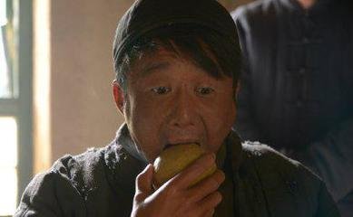 嶽暘：29歲出道，一生都在演配角，38歲被稱為最迷人反派大叔