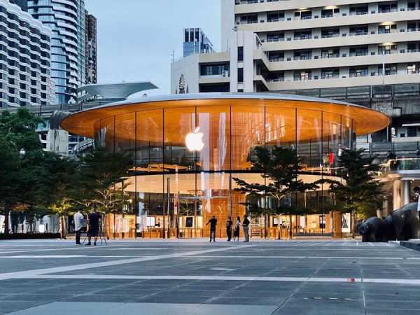 iPhone手機功能創新越來越少，外立面幕牆設計卻是越來越優秀了