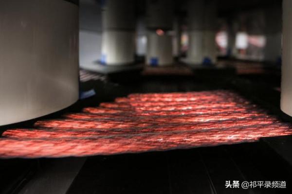 玩家講述｜賓利首款純電車型2025年上市 搭載感應充電+固態電池？