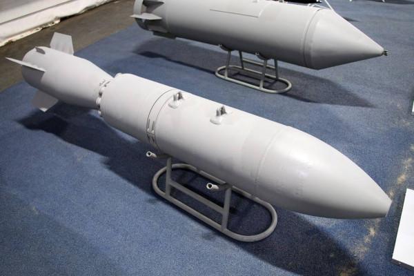 中國小夥研發超強水泥,能將導彈彈飛,美國鑽地彈無計可施 中國小夥研發超強水泥,能將導彈彈飛,美國鑽地彈無計可施