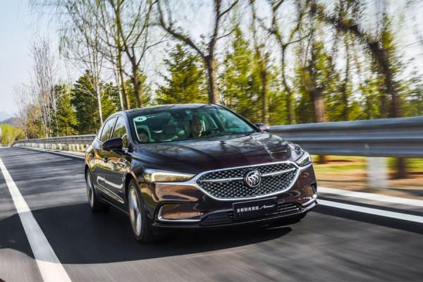 豪華有排面!30萬買商務座駕 別克君越艾維亞vs豐田亞洲龍 豪華有排面!30萬買商務座駕 別克君越艾維亞vs豐田亞洲龍