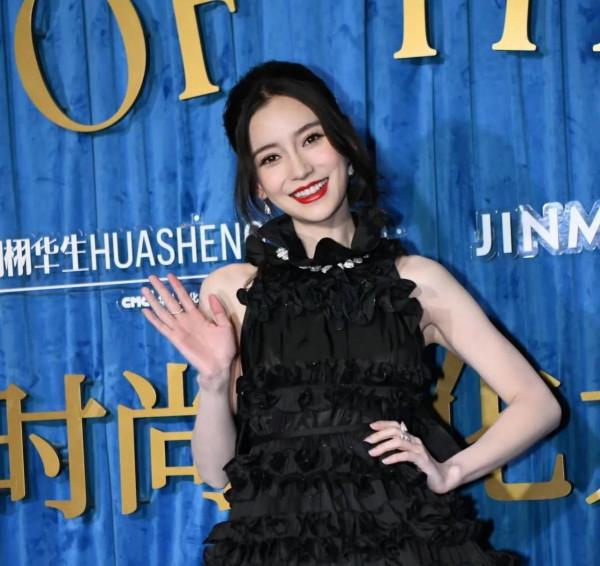 女星紅毯生圖只服Angelababy,叫她“紅毯殺手”不為過吧? 女星紅毯生圖只服Angelababy,叫她“紅毯殺手”不為過吧?