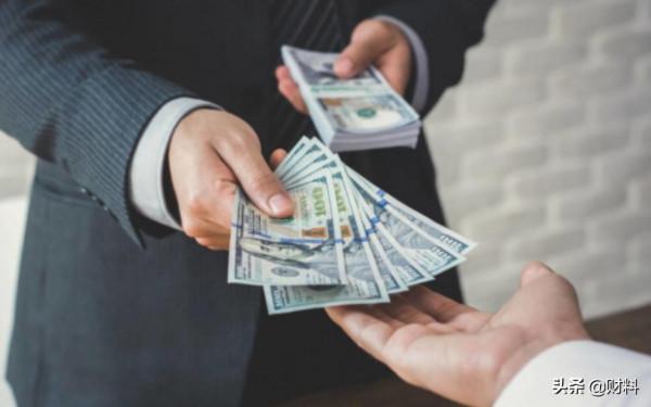 2022年，手握現金才是硬道理？內行人：不要“瞎折騰”了，錢揣好