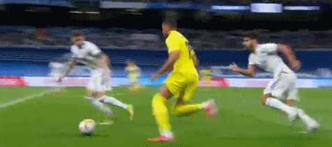 西甲-本澤馬啞火庫爾圖瓦屢次救險 皇馬0-0黃潛 五連勝終結 西甲-本澤馬啞火庫爾圖瓦屢次救險 皇馬0-0黃潛 五連勝終結