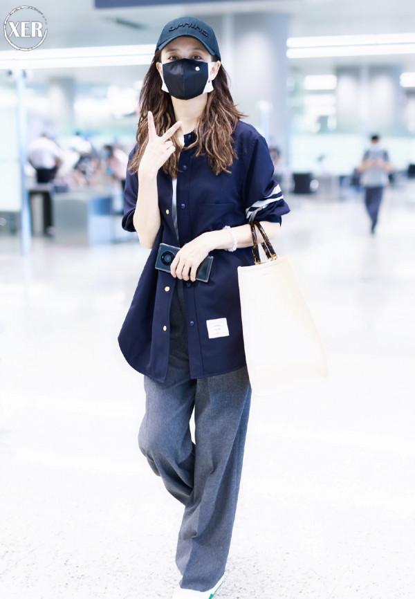 絲質襯衣+西裝闊腿褲 絲質襯衣+西裝闊腿褲