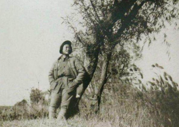 2003年張愛萍病逝，臨終前曾問妻子李又蘭：我死了，你怎麼辦？