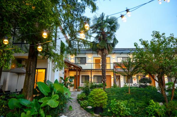 宜興山中藏著一家高顏值民宿，老宅改造而成，有種回到了家的感覺