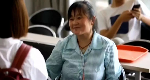 被保潔耽誤的畫家!南大46歲保潔吳立娣:被央視、人民日報皆報道 被保潔耽誤的畫家!南大46歲保潔吳立娣:被央視、人民日報皆報道