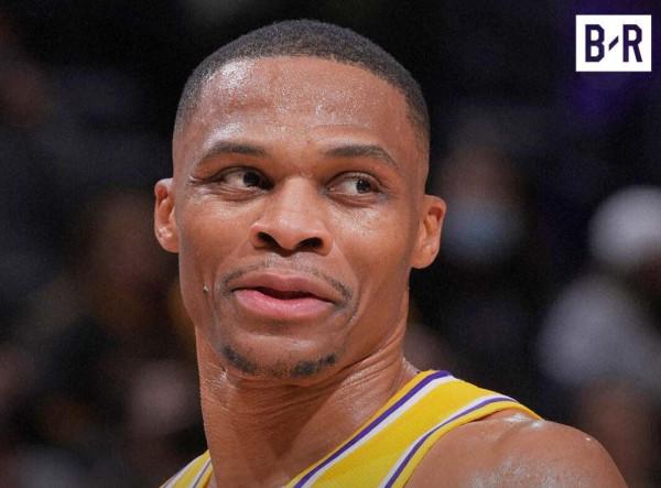 威少：覺得自己打得還好，可人們期待我打出25+15+15