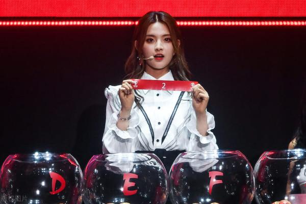 楊超越從草根逆襲成功，幕後真正的推手