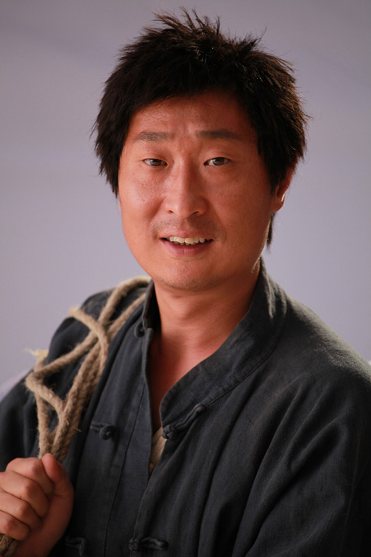 一覺醒來，“眯眯眼”淪為全民公敵？這5位小眼明星個個招人喜歡