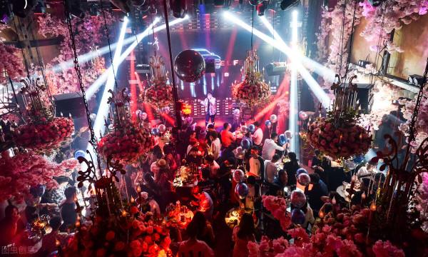 人到中年細讀《塞翁失馬》才悟得深意,不晚也 人到中年細讀《塞翁失馬》才悟得深意,不晚也