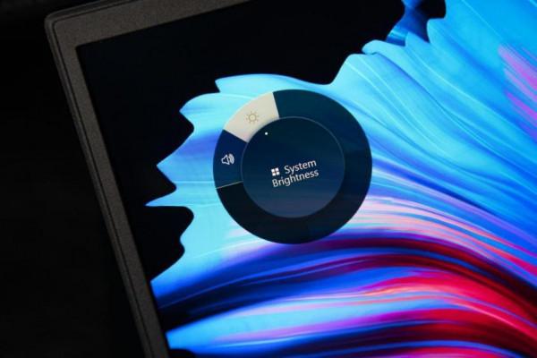 輕薄便攜遊戲效能 更全面的大屏創作體驗 靈耀Pro16評測