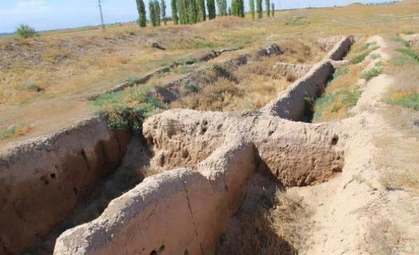 中亞五國漫遊之吉爾吉斯，我們在那裡拜謁了詩仙李十二出生的地方