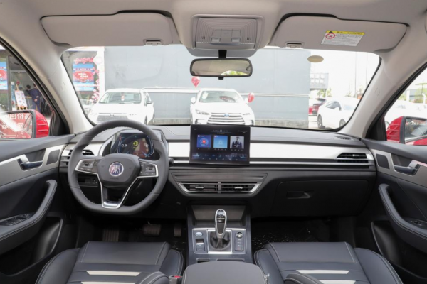 頂配不到10萬，配1.5T引擎，比亞迪秦Pro實力如何？