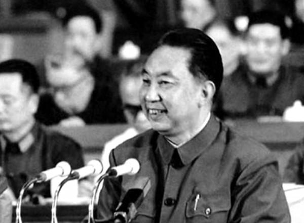 華國鋒主政湖南時,他的搭檔被毛主席批評:你佔了亞洲還不夠? 華國鋒主政湖南時,他的搭檔被毛主席批評:你佔了亞洲還不夠?