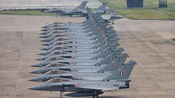 實物不夠模型來湊？陣風對付殲20的神器竟然是泡沫，印度：我慌了