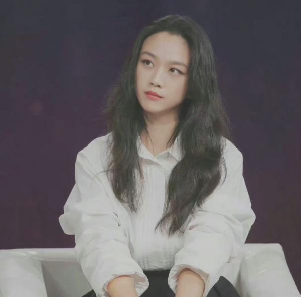 久違的湯唯，41歲現狀像吃了“防腐劑”，亮相電影節造型宛如21歲