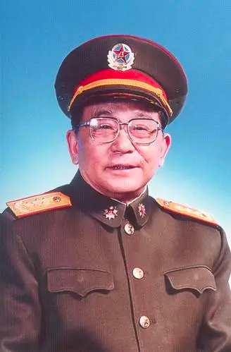 副主席在對越自衛戰時，得知兒子成為參謀，他堅決不同意