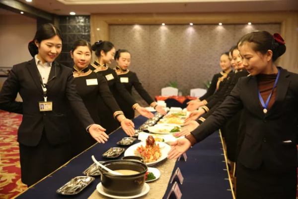 繽紛歲末，來臺兒莊古城辦一場完美的年會，無疑是極佳的選擇