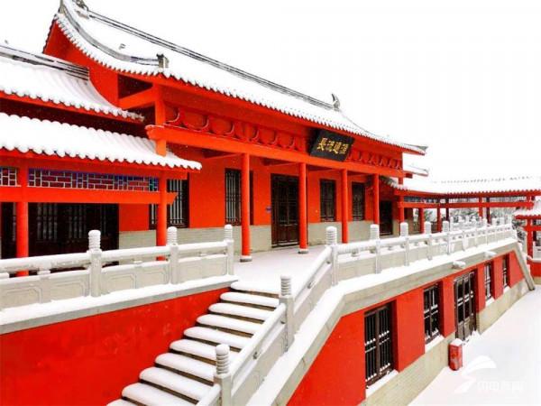 雪花一落，威海赤山就美成了故宮