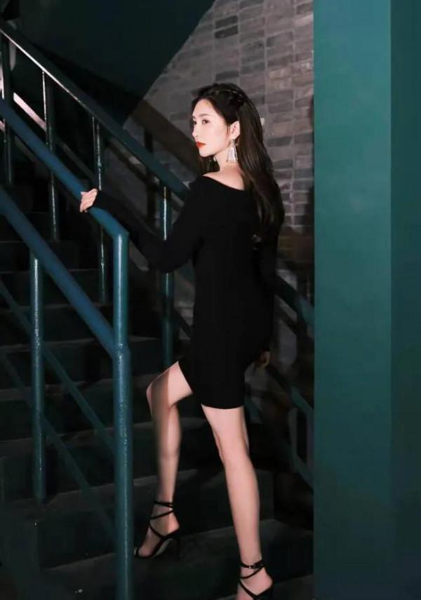 江疏影:一看就是御姐型的,尤其是第七張滿滿的征服欲 江疏影:一看就是御姐型的,尤其是第七張滿滿的征服欲