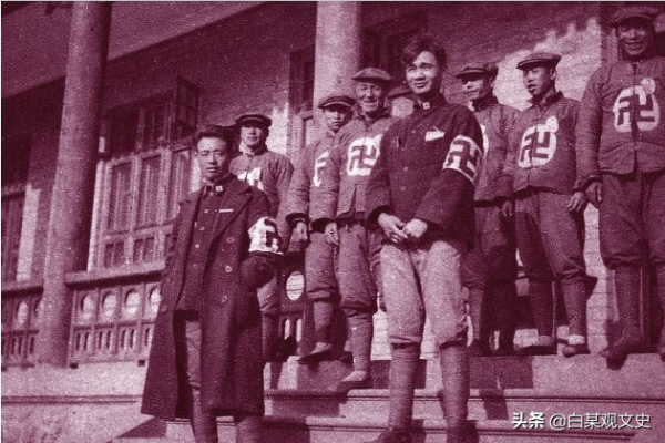 他迷戀特務生涯，想做“明石第二”，拍馬屁卻拍錯了地方