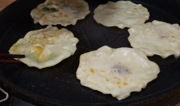 早餐別老一套了，1塊錢餃子皮，解決全家早餐，比包子油條香