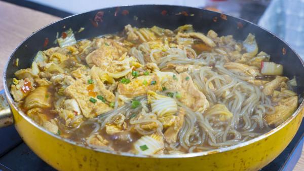 孩子放假，一家人的早中晚餐食譜，葷素搭配營養均衡，頓頓都吃光